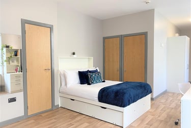 1 bed studio, College Square East, Holylands, Belfast, BT16DJ - Image 4